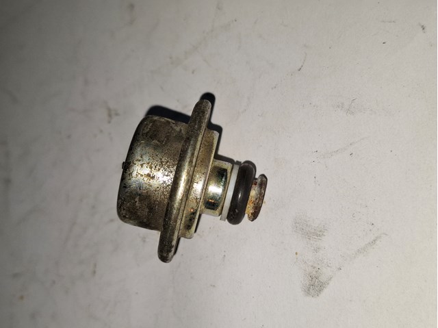 TOYOTA 2327031010 Регулятор давления топлива в наличии Ужгород