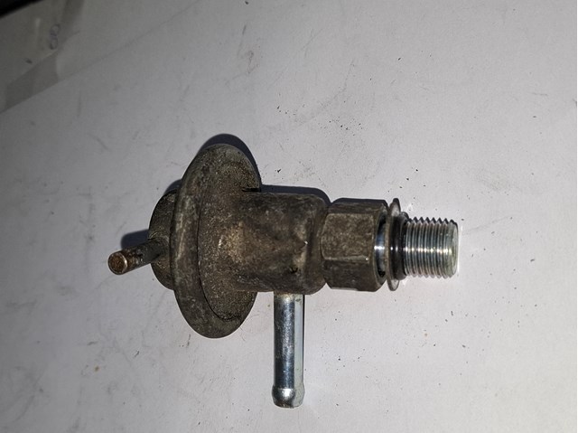 TOYOTA 2328062020 Регулятор давления топлива в наличии Павлоград