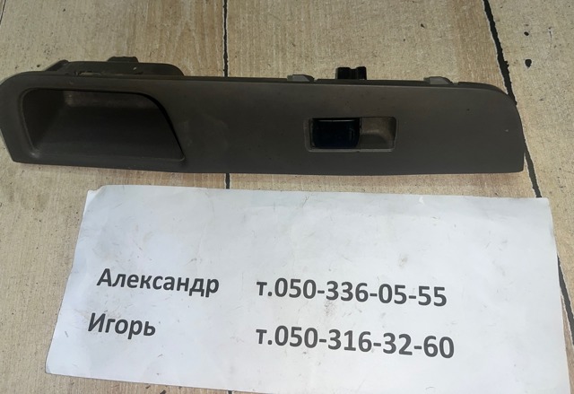 Кнопки заднего левого стеклоподъёмника 25411ED000 NISSAN