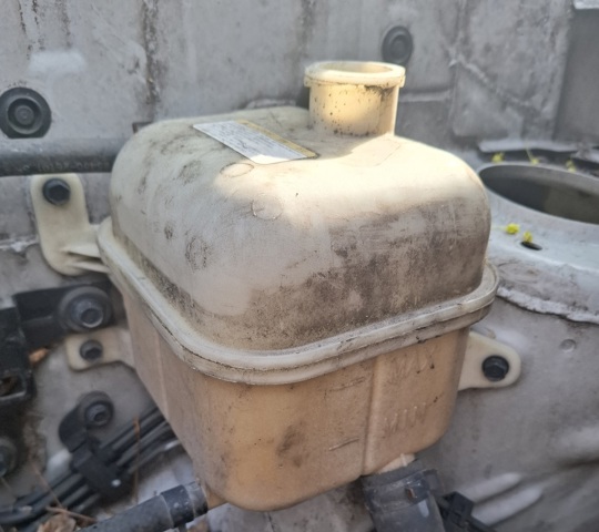Бачок системы охлаждения двигателя расширительный 254312E101 HYUNDAI