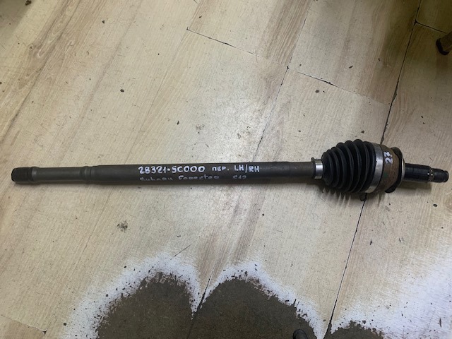 Ось передняя 28321SC000 SUBARU