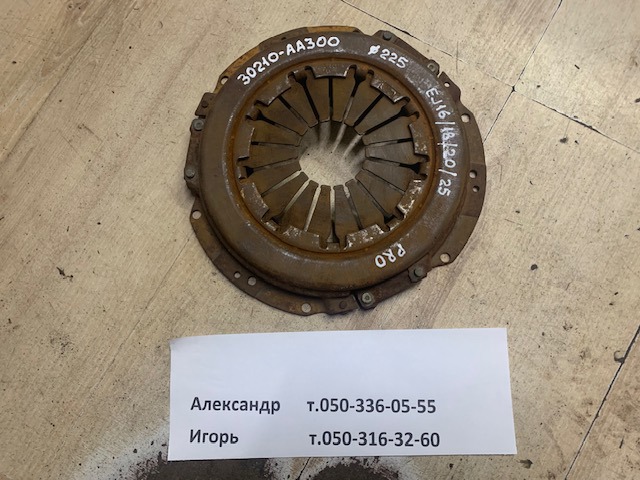 Нажимной диск сцепления 30210AA300 SUBARU