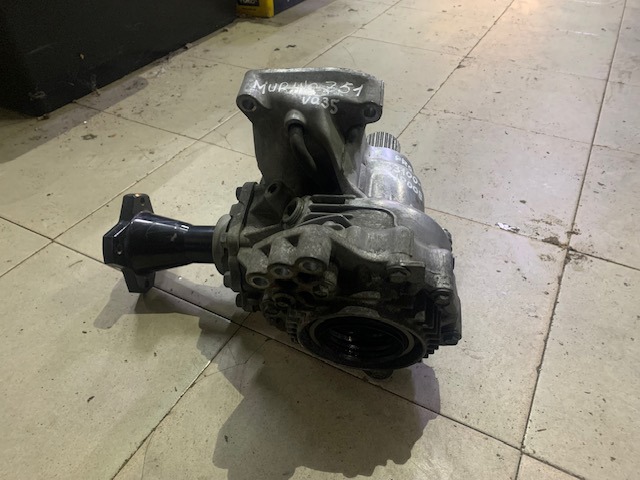 Раздатка, коробка раздаточная 33100JP00B NISSAN