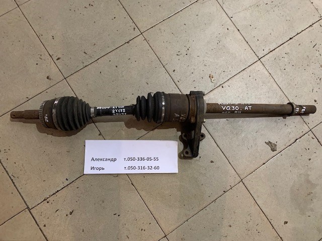 Привод правый 391002Y175 NISSAN
