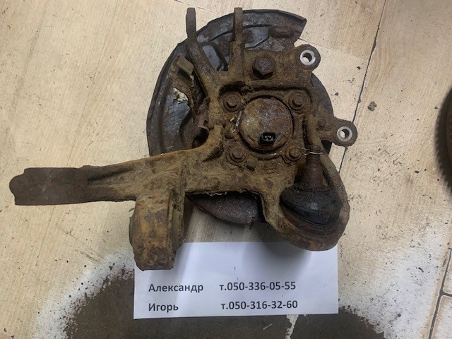 Цапфа правая 4230405100 TOYOTA