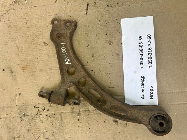 Рычаг передний нижний левый 4806948010 TOYOTA