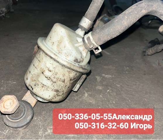 Бачок гидроусилителя 49180EA000 NISSAN