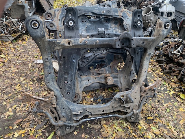 Крабобалка передней подвески 5110033030 TOYOTA