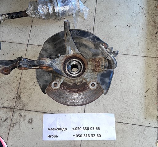 Кулак поворотный передний левый 51216SWAA00 HONDA