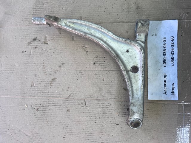 Рычаг передний нижний левый 545008J000 NISSAN