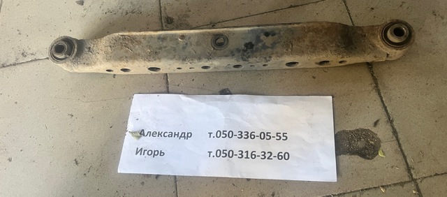 NISSAN 55111JG00A Рычаг задней подвески нижний левый в наличии Каменское