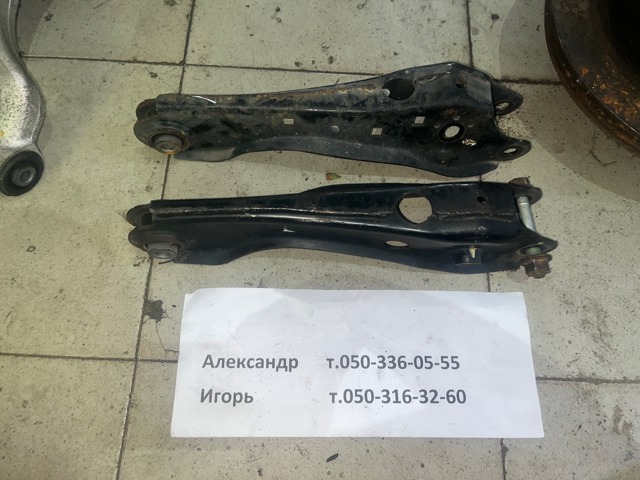 Рычаг задней подвески поперечный, правый 551A0JP00A NISSAN