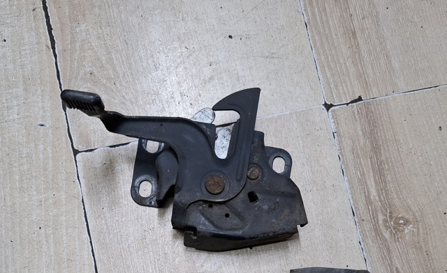 Замок крышки капота 74120SEAE11 HONDA