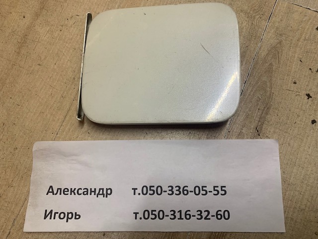 Лючок (дверца) бензобака 788304M500 NISSAN
