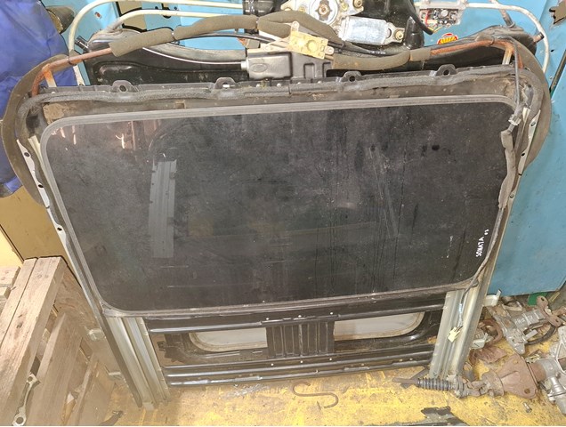 816103K000 HYUNDAI Крышка люка крыши купить в Хмельницкий