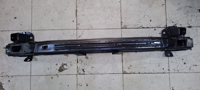 Балка бампера переднего 865302B000 HYUNDAI