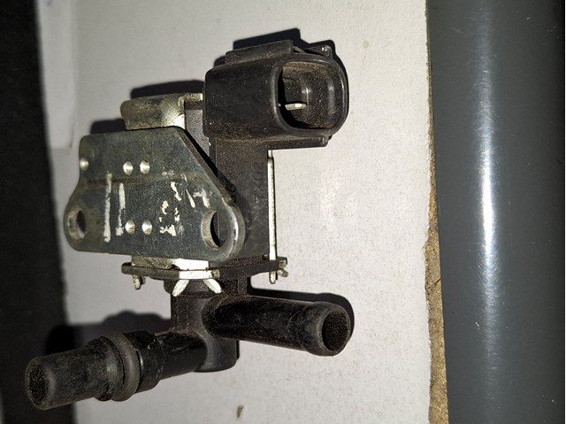 8657A049 MITSUBISHI Клапан адсорбера купить в Тернополь