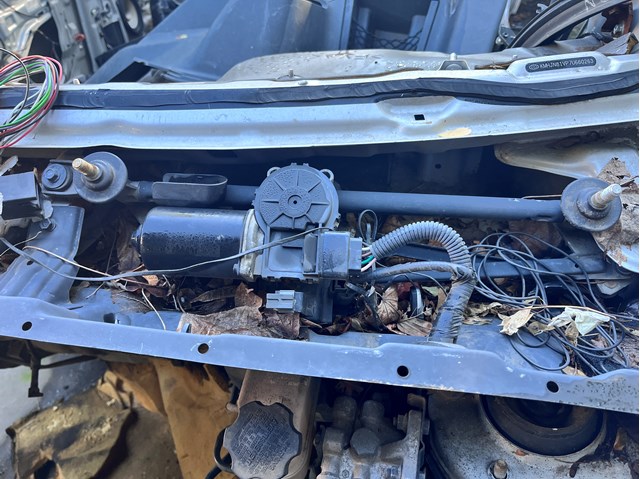 981102E000 HYUNDAI Мотор дворников купить в Черновцы