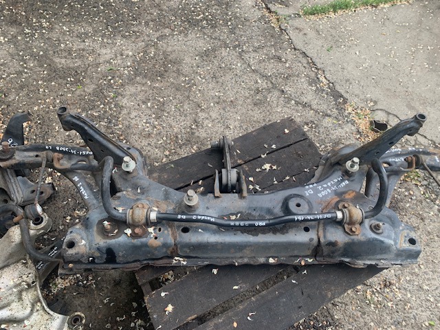 Передний стабилизатор DF7134151 MAZDA
