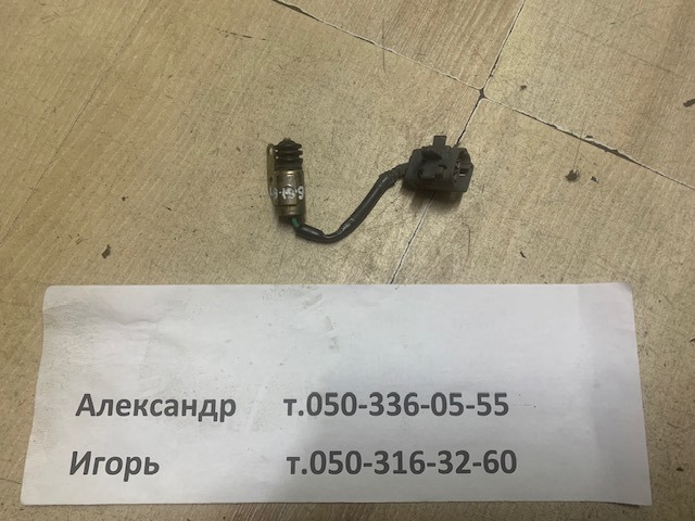 MAZDA L3K9189B1 Датчик дроссельной заслонки в наличии Львов