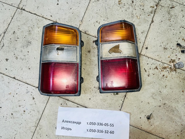 Задний левый стоп Mitsubishi L 300