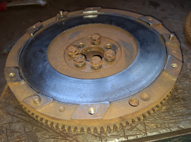 Маховик с зубчатым ободом Mitsubishi Space Wagon III