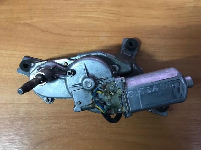 Мотор заднего стеклоочистителя MR515743 MITSUBISHI