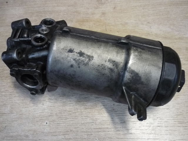 Корпус масляного фильтра 11422246395 BMW