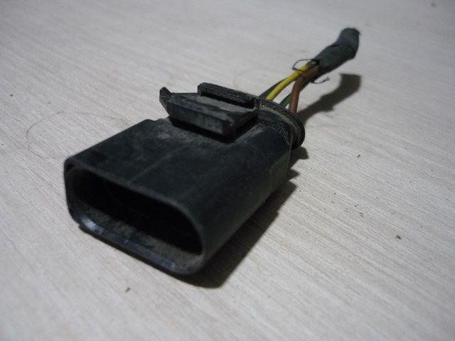 Разъем (фишка) универсальный 1K0973804 VAG