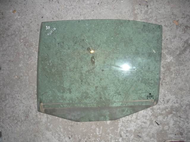 1U4845205A VAG Стекло двери задней левой купить в Киев