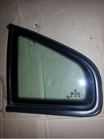 Стекло багажного отсека, левое 3B5845297JB41 VAG
