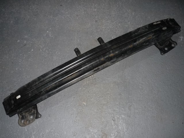 Шина бампера переднего Volkswagen Passat B6