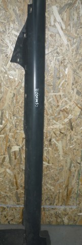 Накладка наружняя (молдинг) порога, правый 4B08538607DL VAG