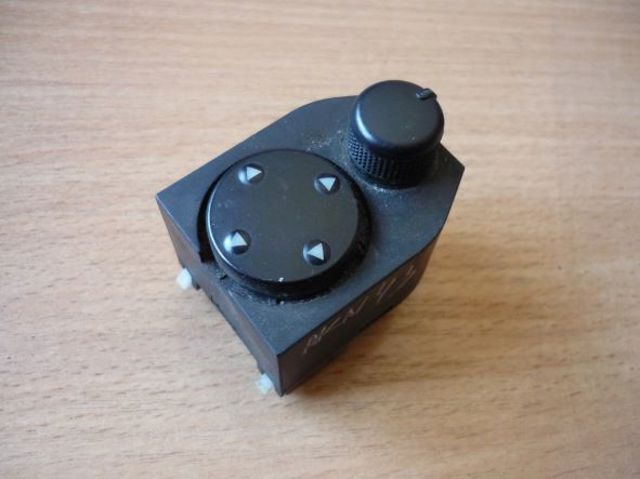 Блок управления зеркалами заднего вида 4D0959565G01C VAG