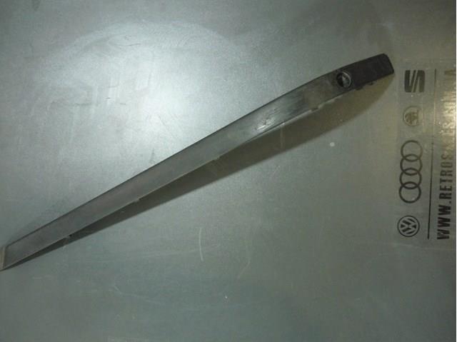Молдинг бампера заднего, правый 51128205260 BMW