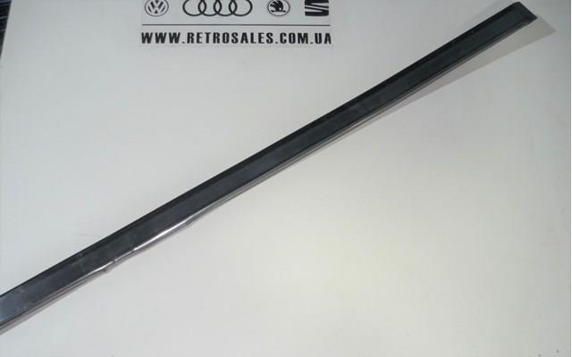 Молдинг передней левой двери 51138184477 BMW