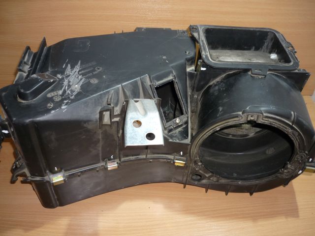 8D1820024 VAG