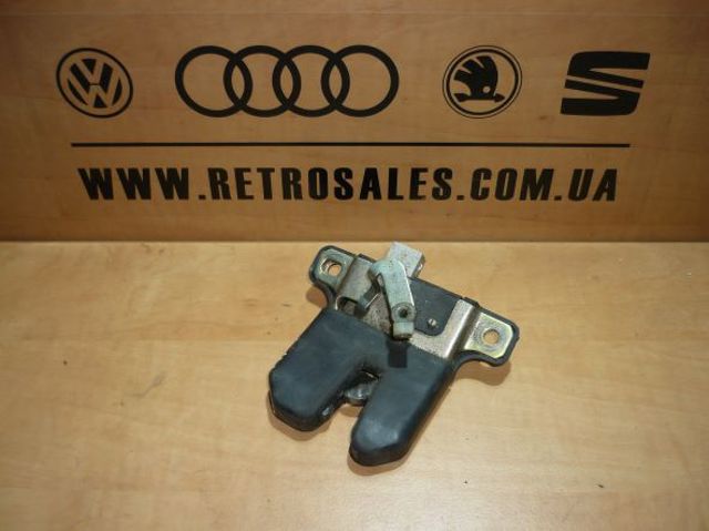 Замок и ручка двери задка Audi A4 B5
