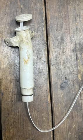 Горловина бачка омывателя 8260A195 MITSUBISHI