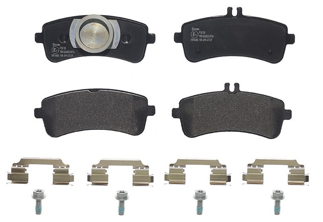 Колодки на тормоз задний дисковый P50130 BREMBO