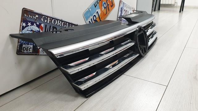 VAG 5NA853651GZLL Решетка радиатора в наличии Киев