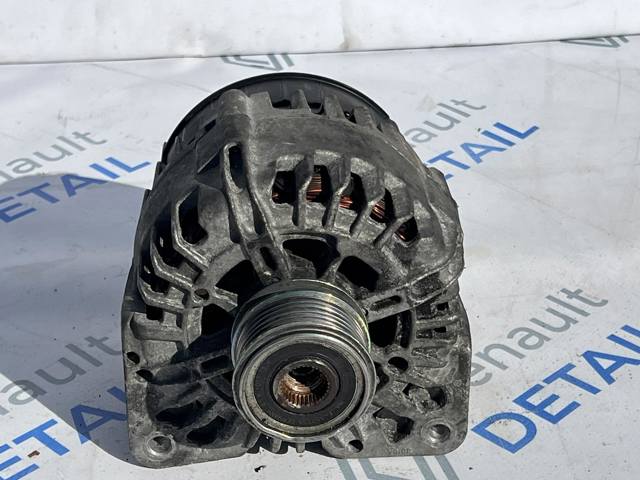 Автомобильный генератор 0124525139 RENAULT