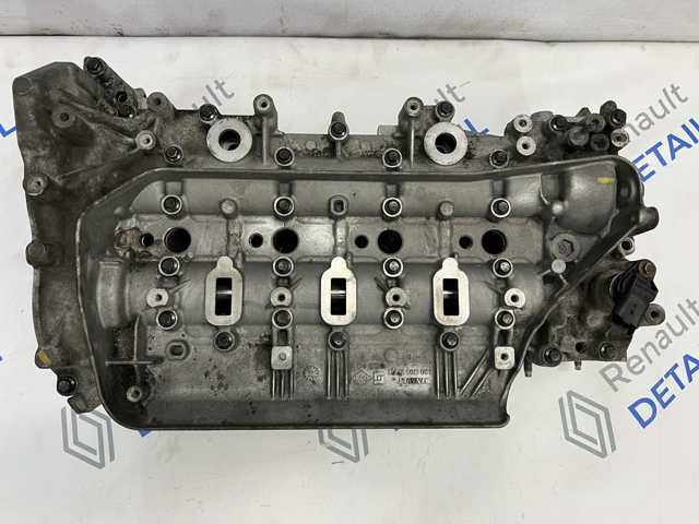 RENAULT 110422959R ГБЦ в наличии Полтава