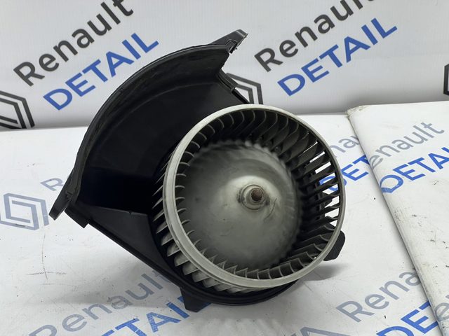 Моторчик печки 173830100 RENAULT