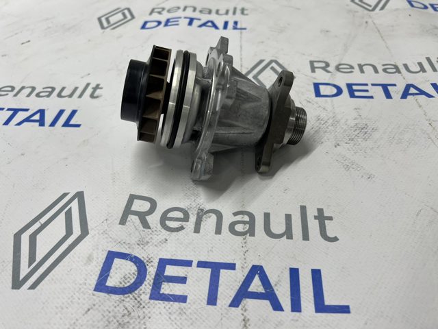 Насос системы охлаждения 210105857R RENAULT