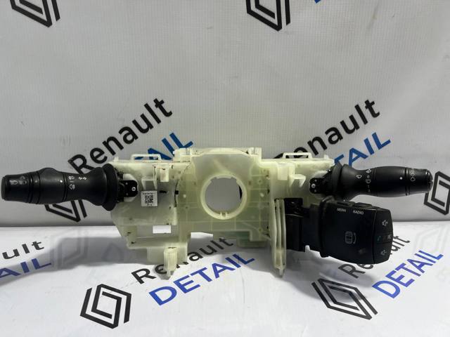 Переключатель подрулевой в сборе 255679073R RENAULT