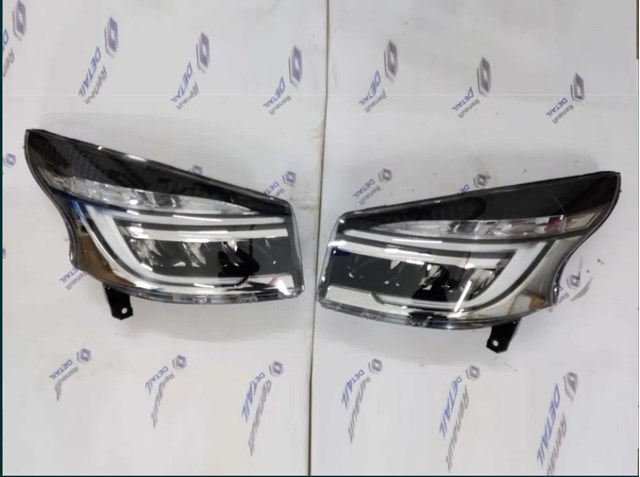 Правая блок фара 260103799R RENAULT