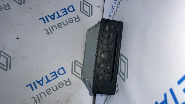 Радиоприемник 281150049R RENAULT
