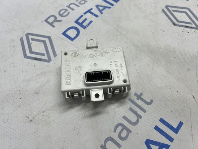 Блок управления навигацией 283464084R RENAULT