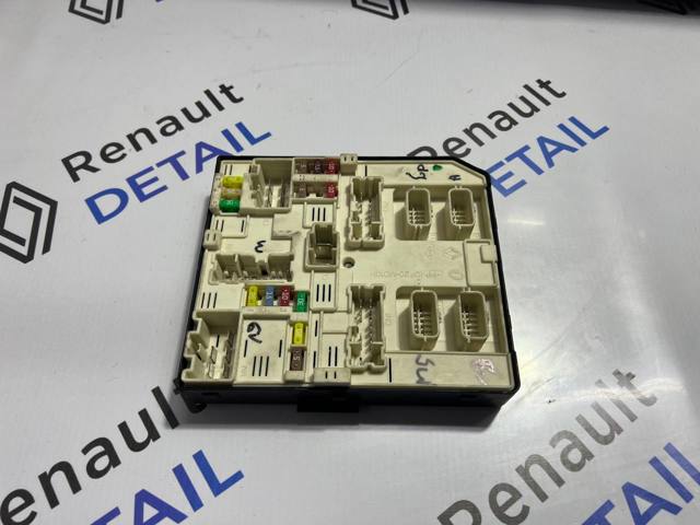 Монтажный блок 284B67570R RENAULT